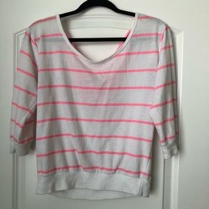 Casual Top Cross-Cross Back